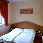 Hotel West Bratislava
