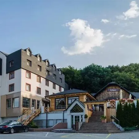 West Hotel 3*