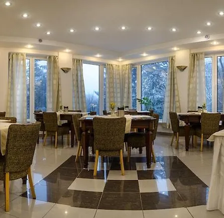 West Hotel 3*