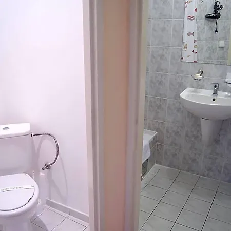 West Hotel 3*