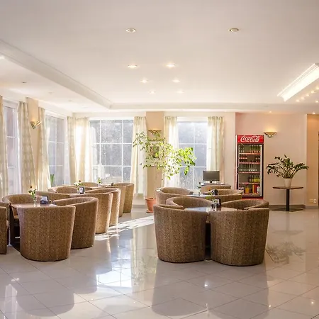 Hotel West