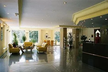 Hotel West