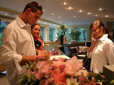 Hotel West
